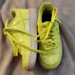 Nike Kids Sneakers in Bright Yellow